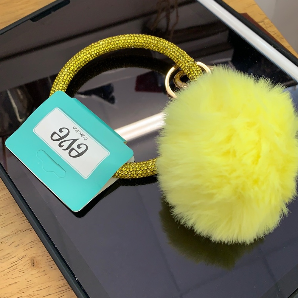 New puff ball key chain with bracelets